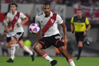 Salomón Rondón debutó con River y se ganó el respeto de los fanáticos, quienes piden su titularidad