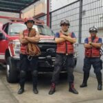 EN VIDEO | El espectacular rescate que realizaron los bomberos de un hombre que amenazó con saltar de su balcón en Baruta
