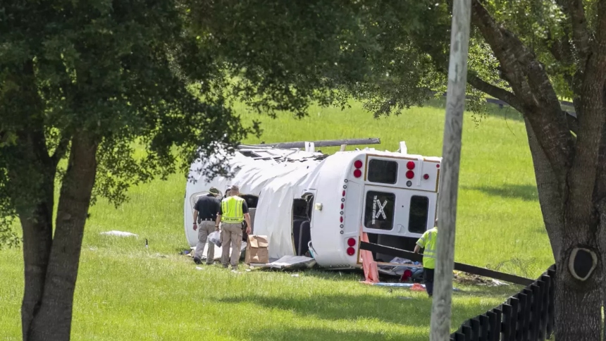 Marihuana y otros fármacos habría tomado el conductor que chocó en contra de un bus en Florida, cuyo menos ocho migrantes mexicanos