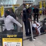 Una brutal pelea se registró en el mostrador de facturación de Spirit Airways del aeropuerto de Baltimore (EEUU). El caos fue tal