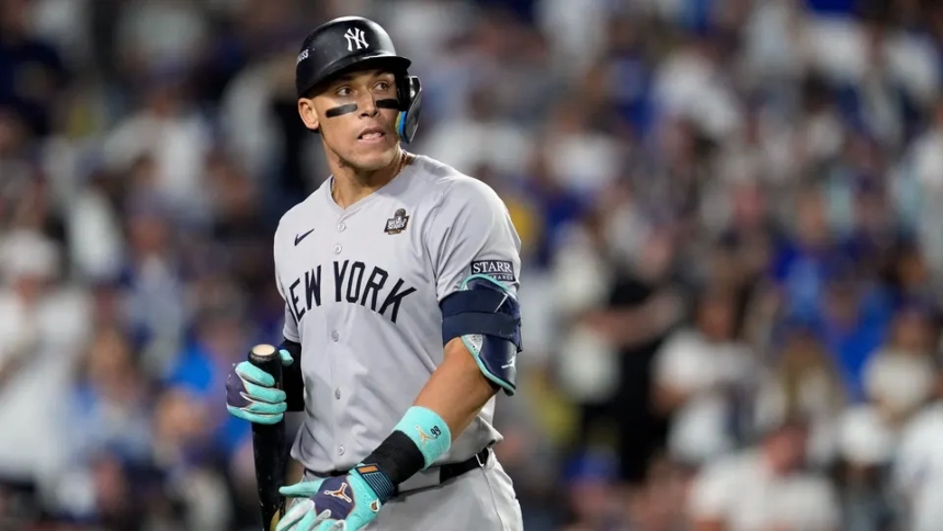 Con un jonrón de dos carreras de Freddie Freeman en el primer inning y una sólida apertura de Walker Buehler, los Dodgers pusieron contra las cuerdas a los Yankees de Nueva York en lo que va de Serie Mundial en su propia casa: el mítico Yankee Stadium. 